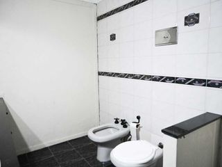 Foto 26 de Venta casa 4 dormitorios  en Versalles, con pileta