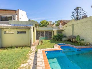 Foto 22 de VENTA CASA EN TEMPERLEY PILETA QUINCHO