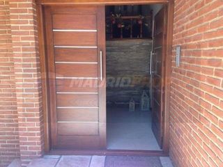 Foto 2 de Imponente Mansion En Exclusiva Zona De Bosque - B5