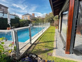 Foto 1 de Casa en Venta y/o alquiler en Country Banco Provincia,Moreno