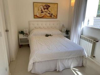 Foto 7 de CASA DE 4 DORMITORIOS Y 3 BAÑOS A MTS DEL GOLF CARILO