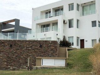 Foto 1 de Departamentos con vista Al  Mar 2/3 Ambientes