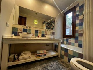 Foto 46 de Casa de 4 Dormitorios y 3 Baños LA HERRADURA