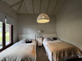 Foto 47 de Casa de 4 Dormitorios y 3 Baños LA HERRADURA