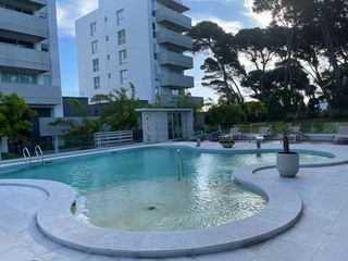 Foto 4 de DEPARTAMENTO DE 2 AMBIENTES C/ PISCINA PINAMAR CENTRO