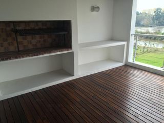 Foto 12 de Excelente departamento 3 ambientes duplex frente al Rio en venta, Nautico Albanueva
