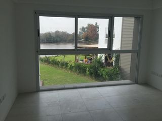 Foto 17 de Excelente departamento 3 ambientes duplex frente al Rio en venta, Nautico Albanueva