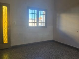 Foto 1 de Casa en  alquiler a mts de Don Bosco al 900