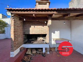 Foto 20 de Casa en alquiler en barrio España y Hospitales 2 dormitorios patio terraza parrilla luminoso
