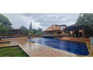 Foto 1 de ARRIENDO CABAÑA LUJOSA POR MESES EN LAGOS DE PALUJAN