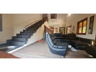 Foto 2 de ARRIENDO CABAÑA LUJOSA POR MESES EN LAGOS DE PALUJAN