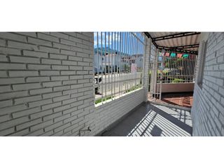 Foto 3 de ARRIENDO CASA ESQUINERA EN CHINACOTA