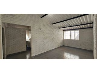 Foto 6 de ARRIENDO CASA ESQUINERA EN CHINACOTA