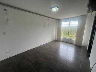 Foto 7 de Casa de renta Cumbayá