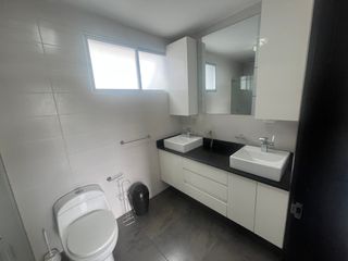 Foto 5 de Casa de renta Cumbayá