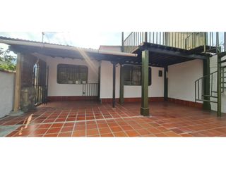 Foto 3 de ARRIENDO INMUEBLE COMERCIAL EN CHINACOTA