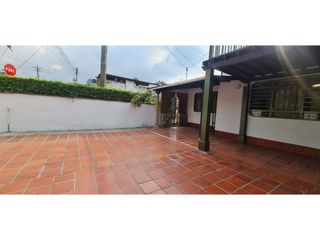 Foto 4 de ARRIENDO INMUEBLE COMERCIAL EN CHINACOTA