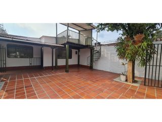 Foto 1 de ARRIENDO INMUEBLE COMERCIAL EN CHINACOTA