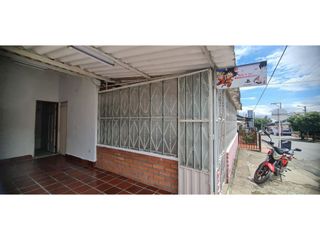 Foto 4 de ARRIENDO LOCAL CENTRAL ESQUINERO EN CHINACOTA
