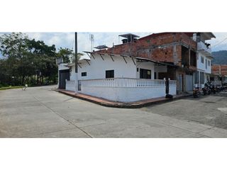 Foto 1 de ARRIENDO CASA EN CHINACOTA