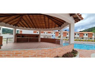 Foto 7 de ARRIENDO CASA CONJUNTO CERRADO PALAMANOVA CHINACOTA