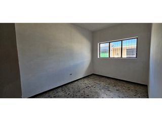 Foto 3 de ARRIENDO CASA EN EL BARRIO EL CRISTO DE CHINACOTA