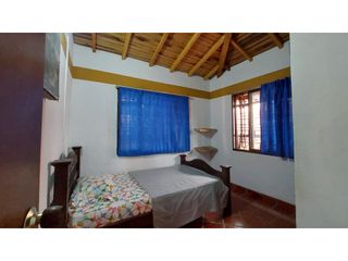 Foto 6 de ARRIENDO CABAÑA AMOBLADA POR MESES EN CHINACOTA