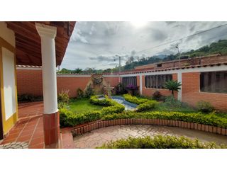 Foto 11 de ARRIENDO CABAÑA AMOBLADA POR MESES EN CHINACOTA