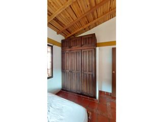 Foto 3 de ARRIENDO CABAÑA AMOBLADA POR MESES EN CHINACOTA