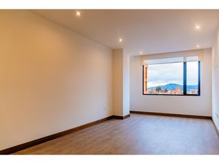 Foto 2 de SUITE EN RENTA AV. ORDOÑEZ LASSO CUENCA