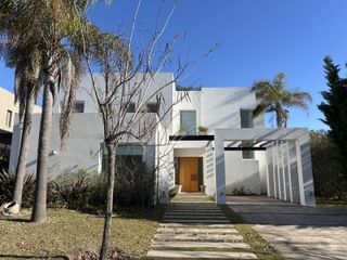 Foto 4 de Casa en  Alquiler en Los Alisos Nordelta