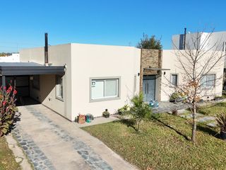 Foto 3 de Venta Casa en Santa Isabel Etapa 2 Maschwitz EC