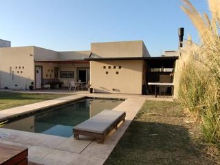 Foto 4 de Venta Casa en Santa Isabel Maschwitz EC