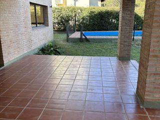 Foto 6 de Casa en Alquiler de 3 dormitorios en Los Sueños, Valle Escondido