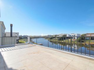 Foto 36 de Casa en Venta con tres habitaciones barrio Ceibos Puertos del Lago