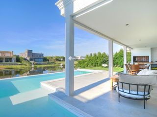 Foto 37 de Casa en Venta con tres habitaciones barrio Ceibos Puertos del Lago