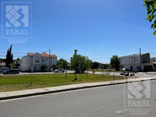 Foto 27 de Casa alquiler Belgrano, 3 dormitorios, 3 baños, cochera x 3 autos y patio con parrilla