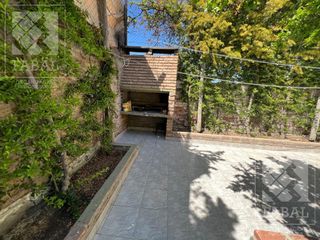 Foto 18 de Casa alquiler Belgrano, 3 dormitorios, 3 baños, cochera x 3 autos y patio con parrilla