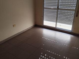 Foto 11 de Departamento Tipo Casa en alquiler en Lanus Este