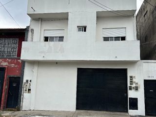 Foto 1 de Departamento Tipo Casa en alquiler en Lanus Este