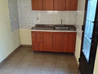 Foto 5 de Departamento Tipo Casa en alquiler en Lanus Este