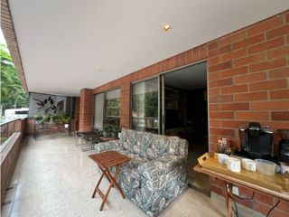 Foto 8 de Venta apartamento con terraza sector Catay El Poblado.