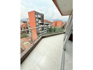 Foto 2 de VENTA DE APARTAMENTO DUPLEX EN MEDELLIN, SECTOR LAURELES NOGAL