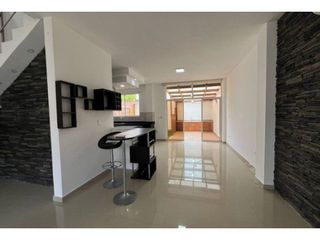 Foto 8 de VENTA CASA MODERNA 3 DORMITORIOS CONJUNTO MONTEBELLUNO SANTO DOMINGO ECUADOR