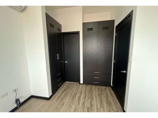 Foto 16 de VENTA CASA MODERNA 3 DORMITORIOS CONJUNTO MONTEBELLUNO SANTO DOMINGO ECUADOR