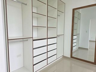 Foto 18 de VENTA CASA NUEVA CON PISCINA EN PLAZA ASTURIAS SANTO DOMINGO
