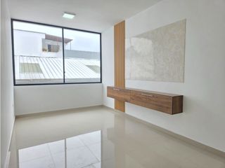 Foto 9 de VENTA CASA NUEVA CON PISCINA EN PLAZA ASTURIAS SANTO DOMINGO