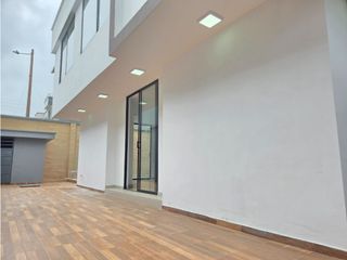 Foto 3 de VENTA CASA NUEVA CON PISCINA EN PLAZA ASTURIAS SANTO DOMINGO