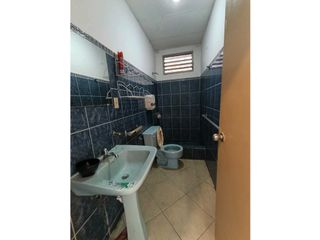 Foto 6 de Casa en Alquiler - Kennedy Vieja | Uso de Suelo Comercial