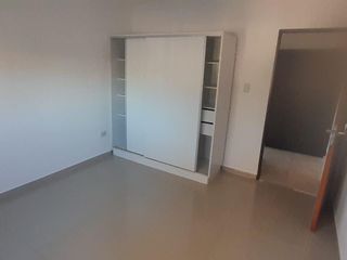 Foto 9 de Oficina en  alquiler, un dormitorio, Zona norte, Centenario prox a Cerro